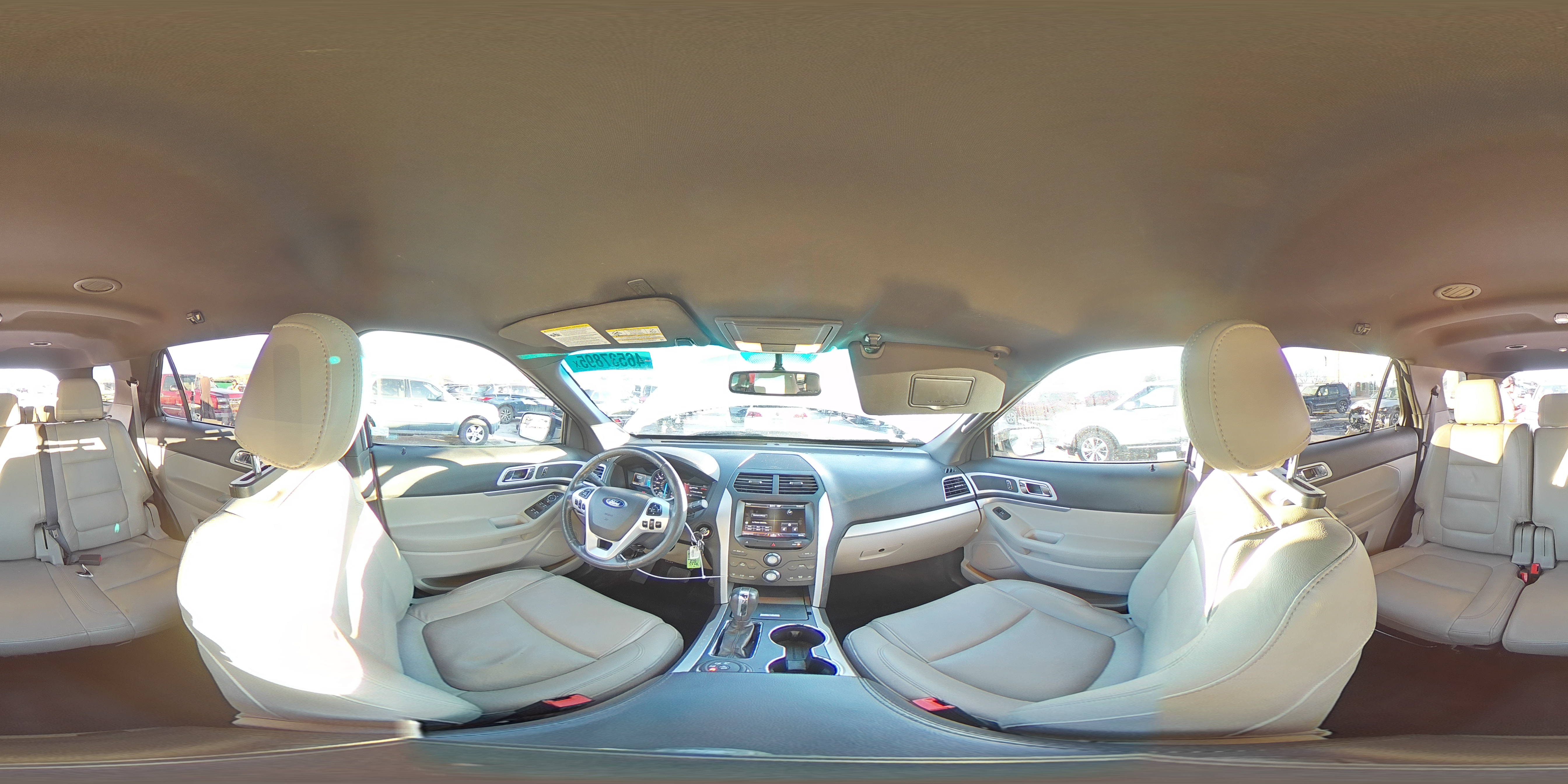 2015 Ford Explorer - Image 15