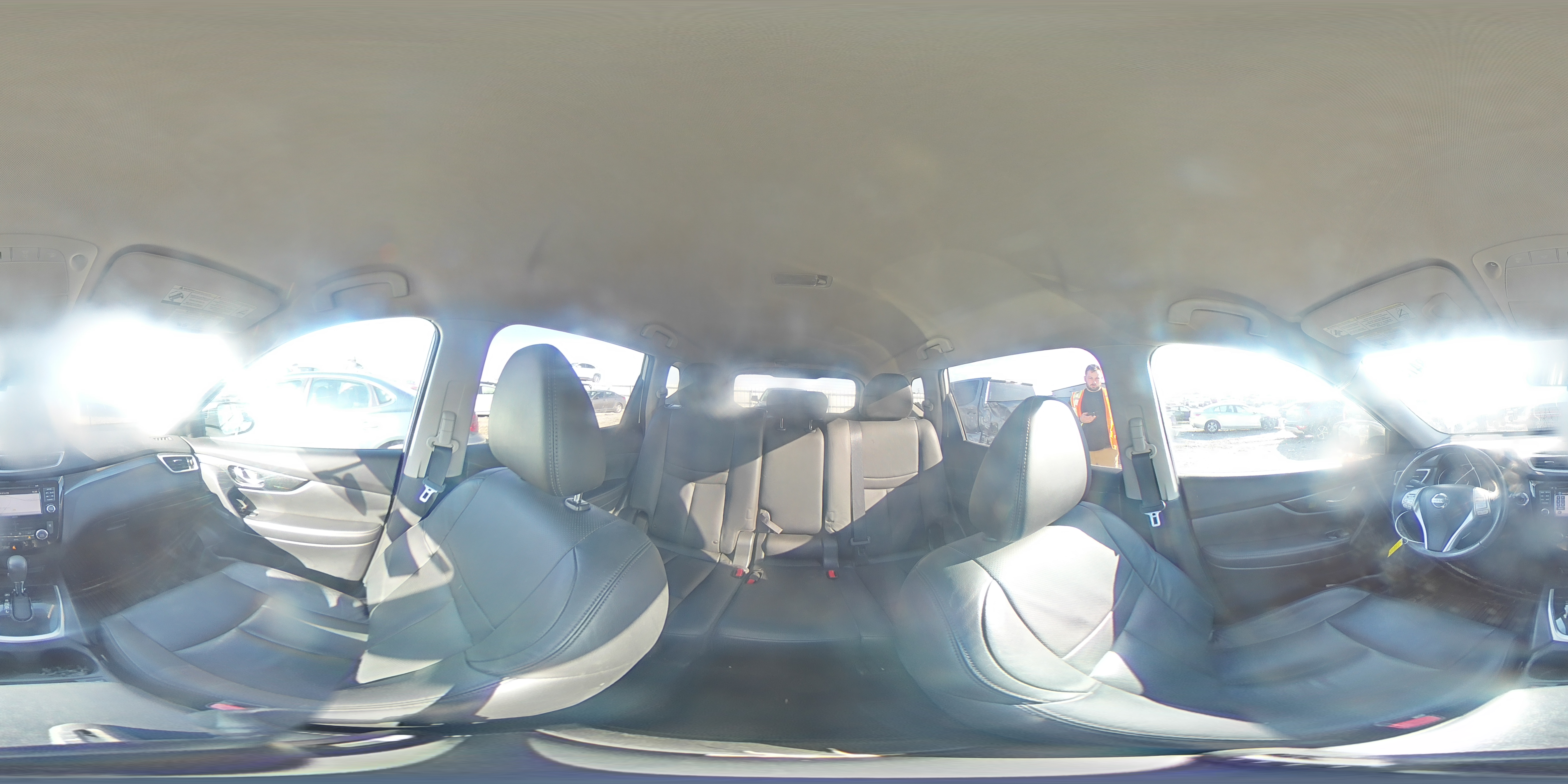 2015 Nissan Rogue - Image 13