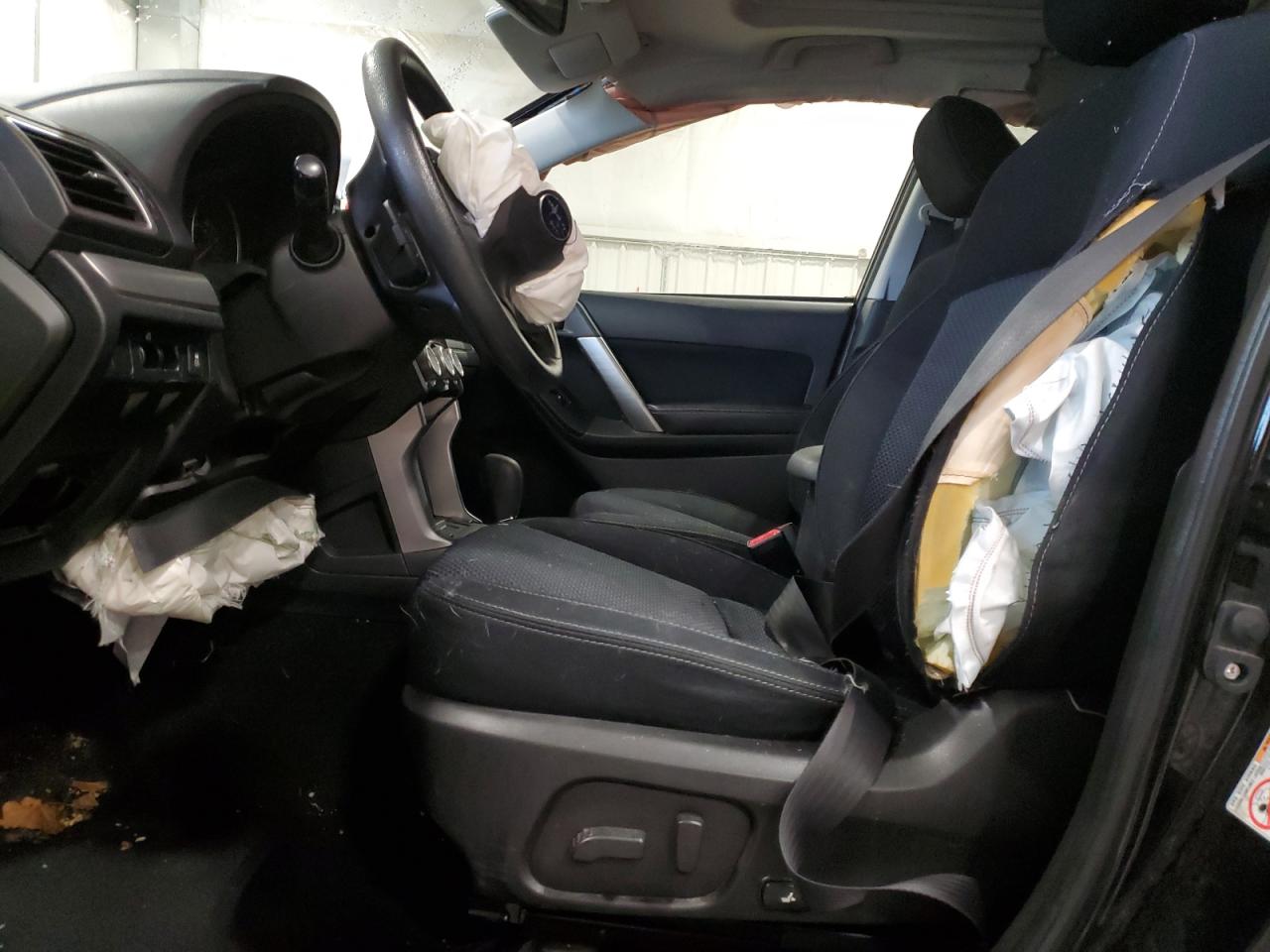 2016 Subaru Forester - Image 7