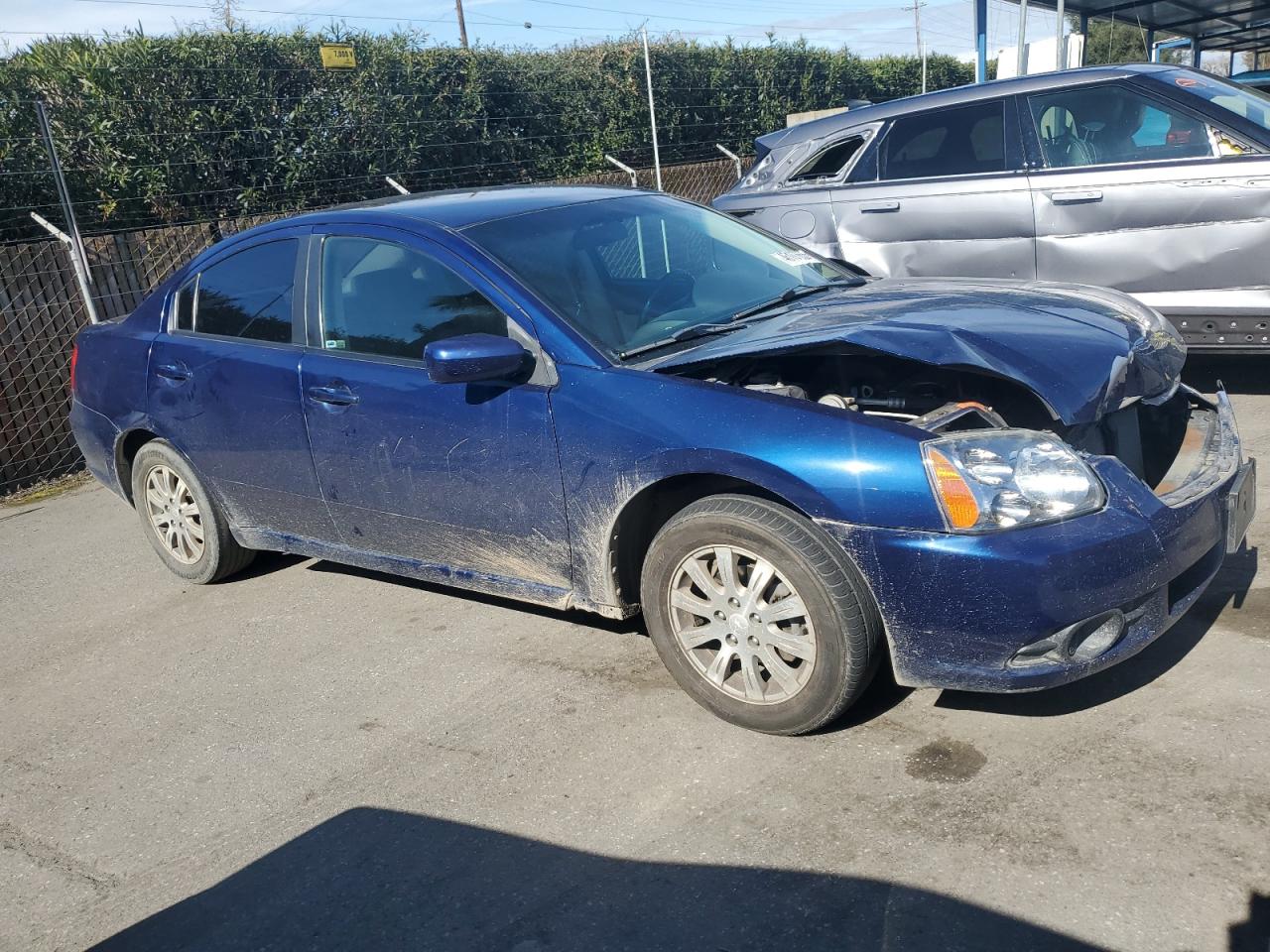 2009 Mitsubishi Galant - Image 4