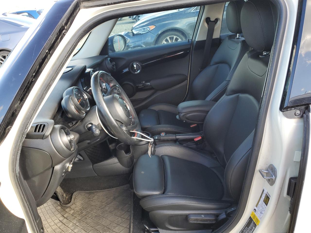 2019 MINI Cooper - Image 7