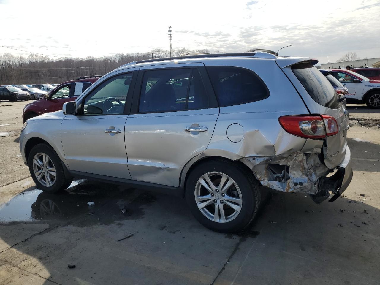 2012 Hyundai Santa Fe - Image 2