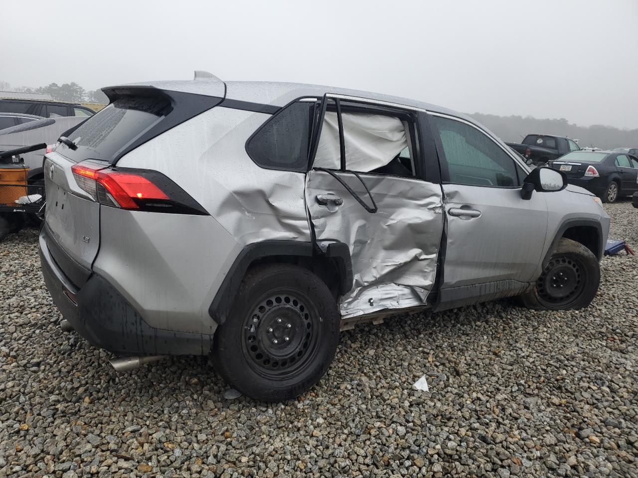 2024 Toyota RAV 4 - Image 3