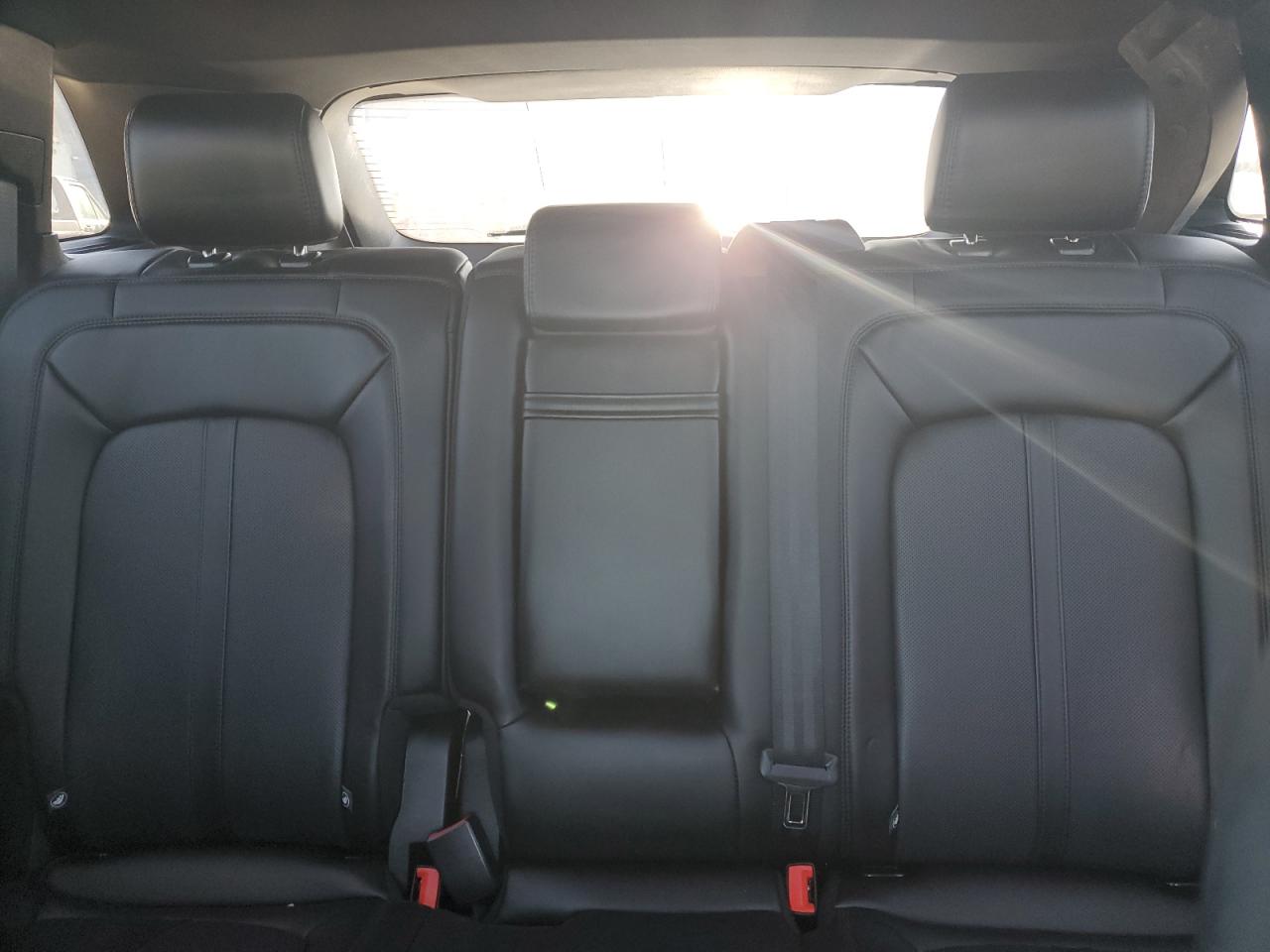 2019 Lincoln Nautilus - Image 10