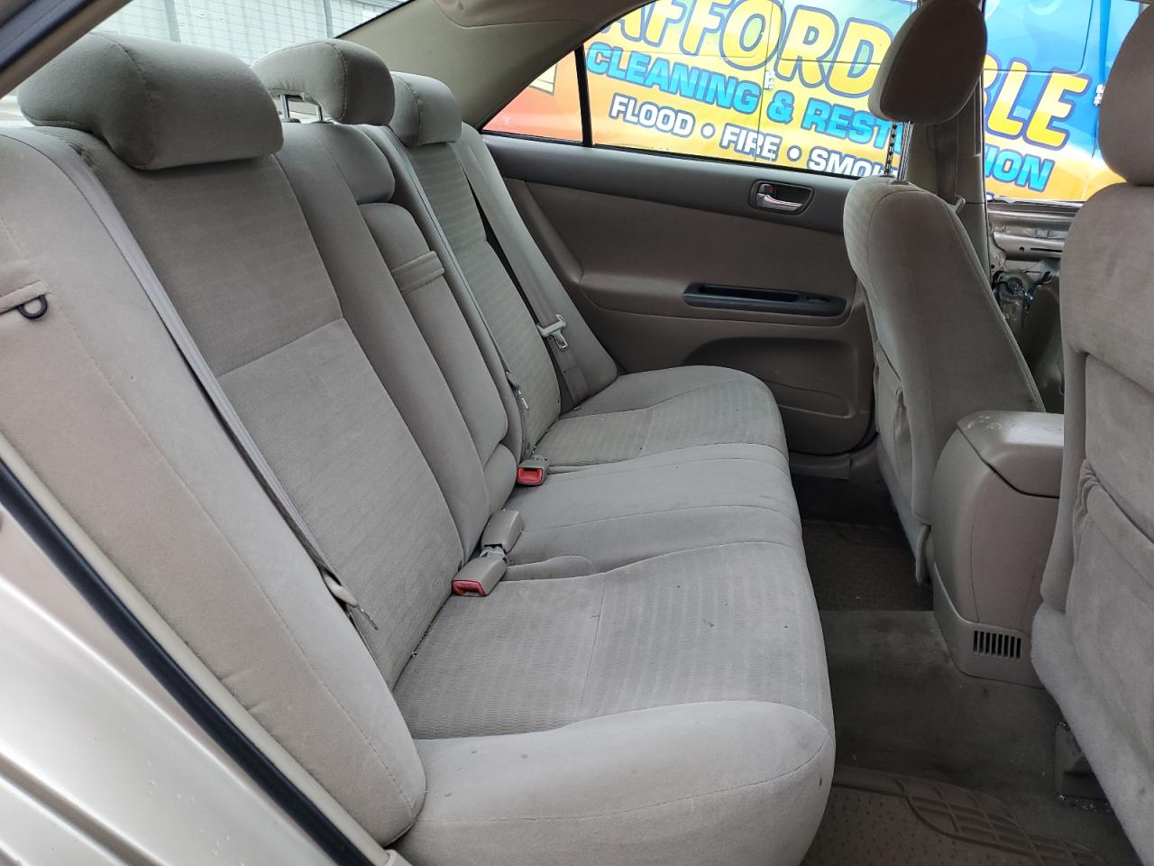 2006 Toyota Camry - Image 10