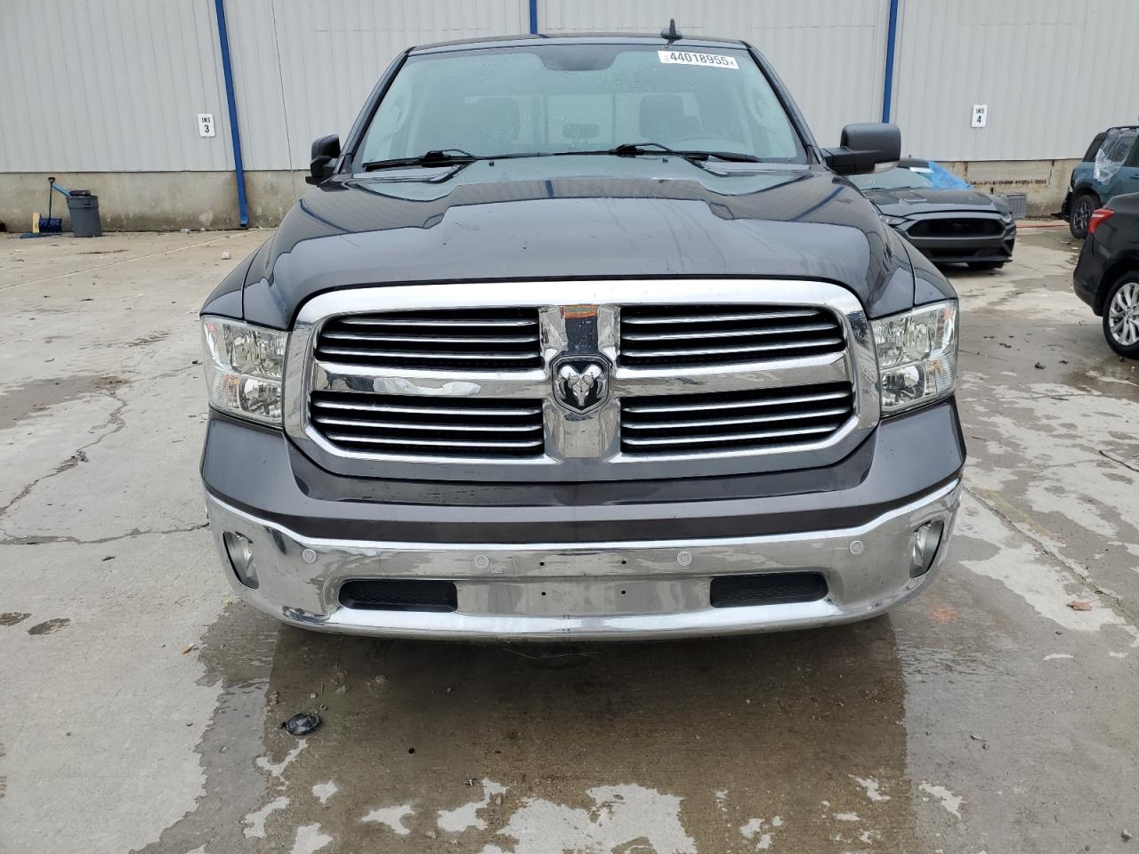 2016 RAM 1500 - Image 5