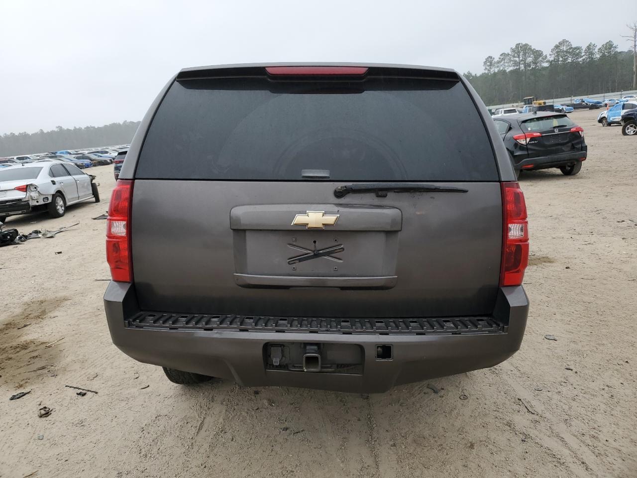 2007 Chevrolet Suburban - Image 6