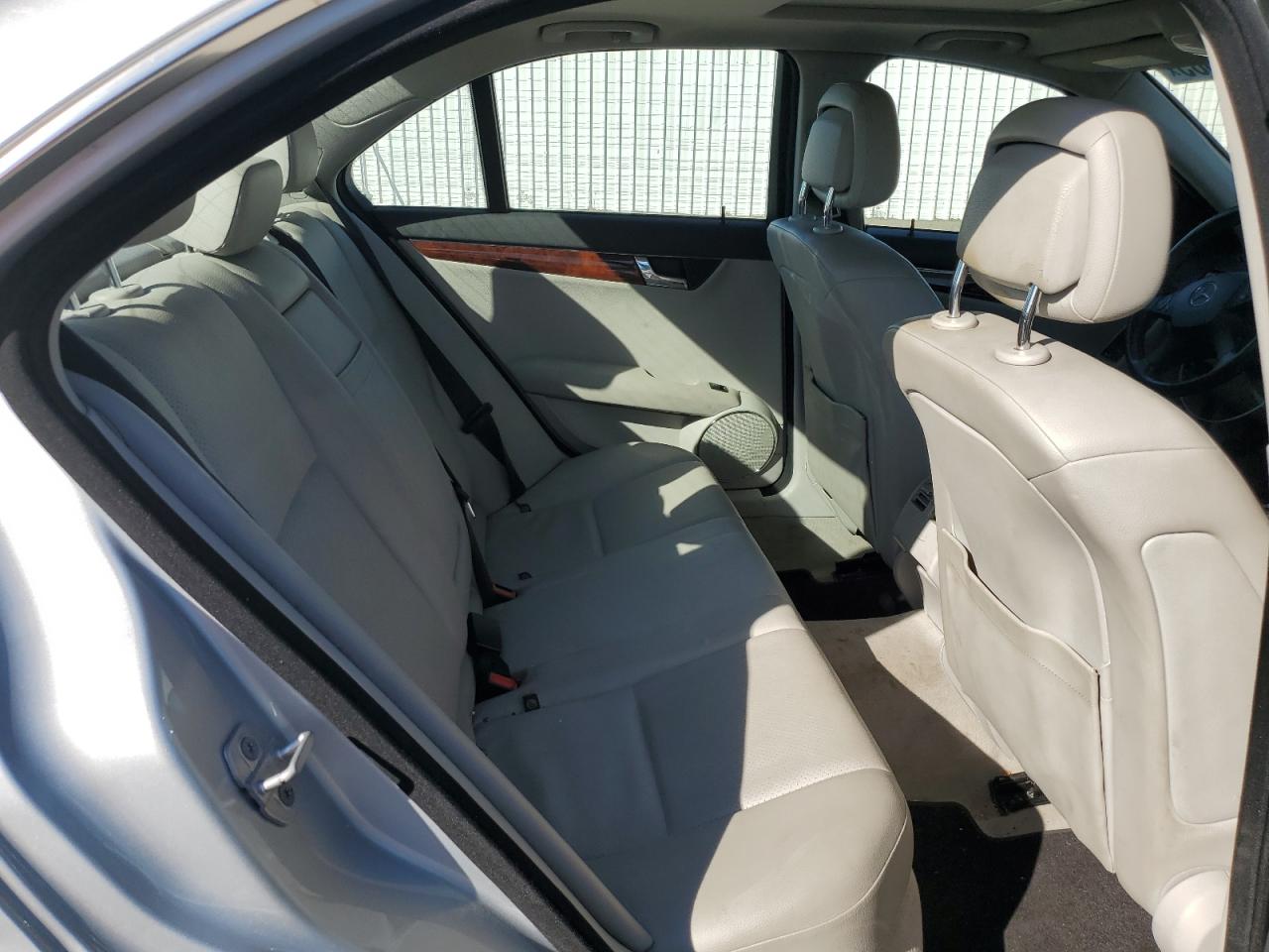 2010 Mercedes-Benz C-klasse - Image 10