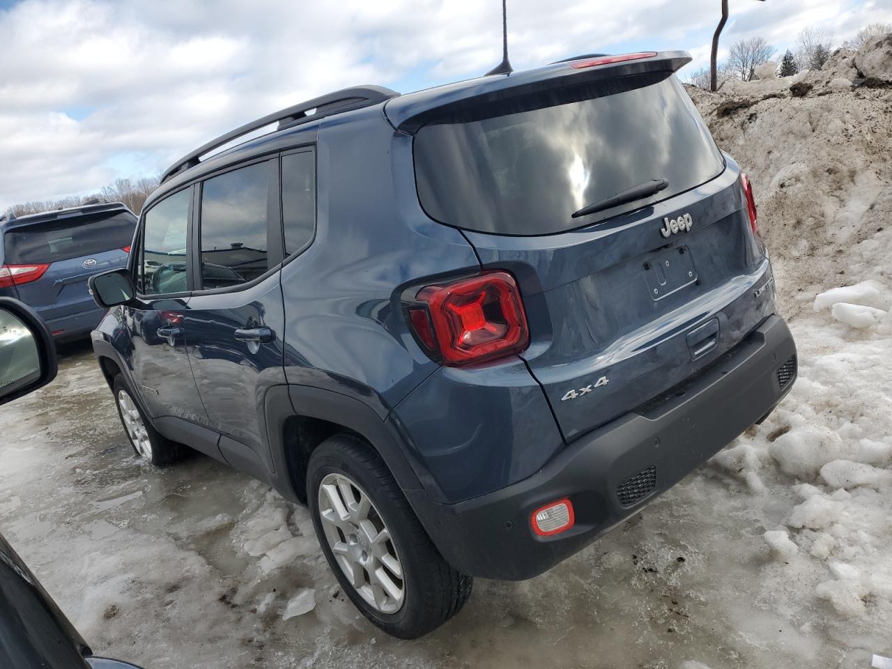 2021 Jeep Renegade - Image 2