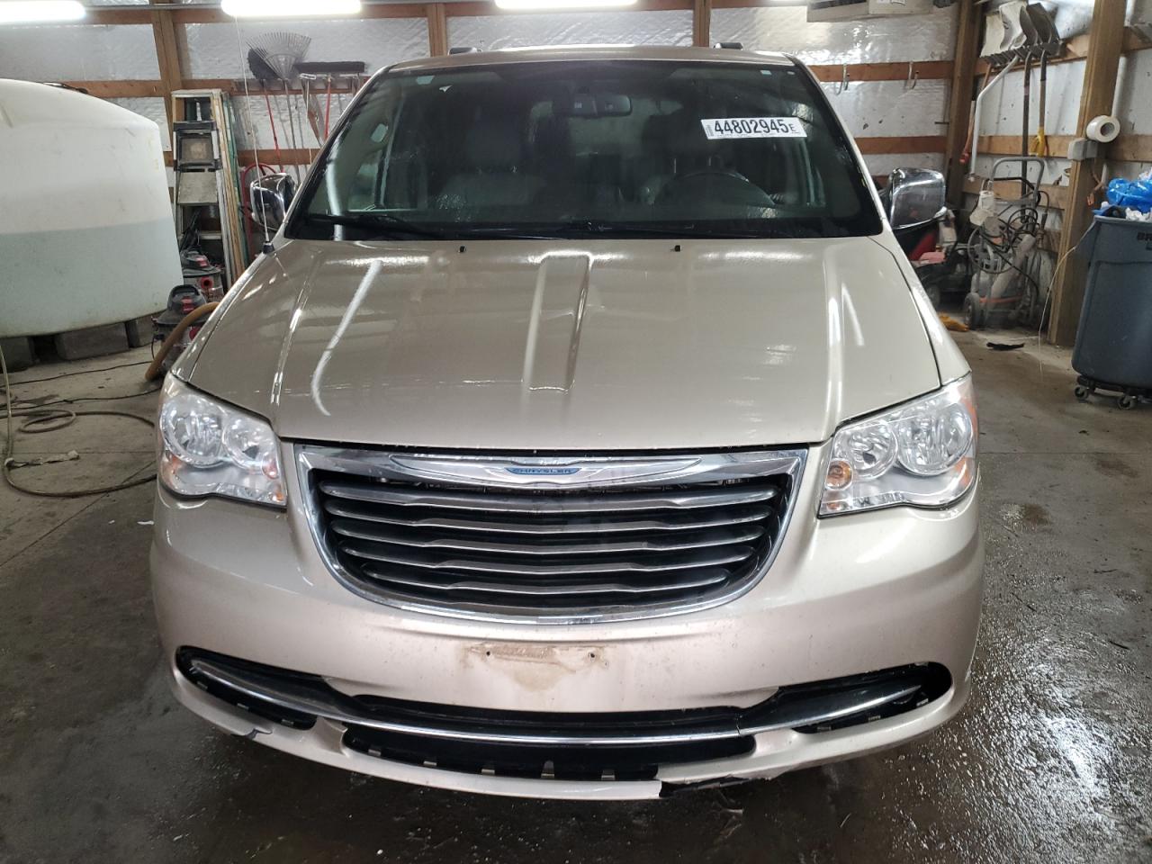 2012 Chrysler Town & Country - Image 5