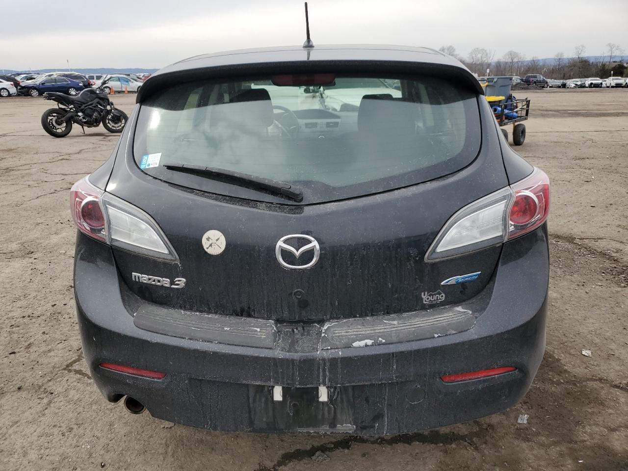 2012 Mazda 3 - Image 6