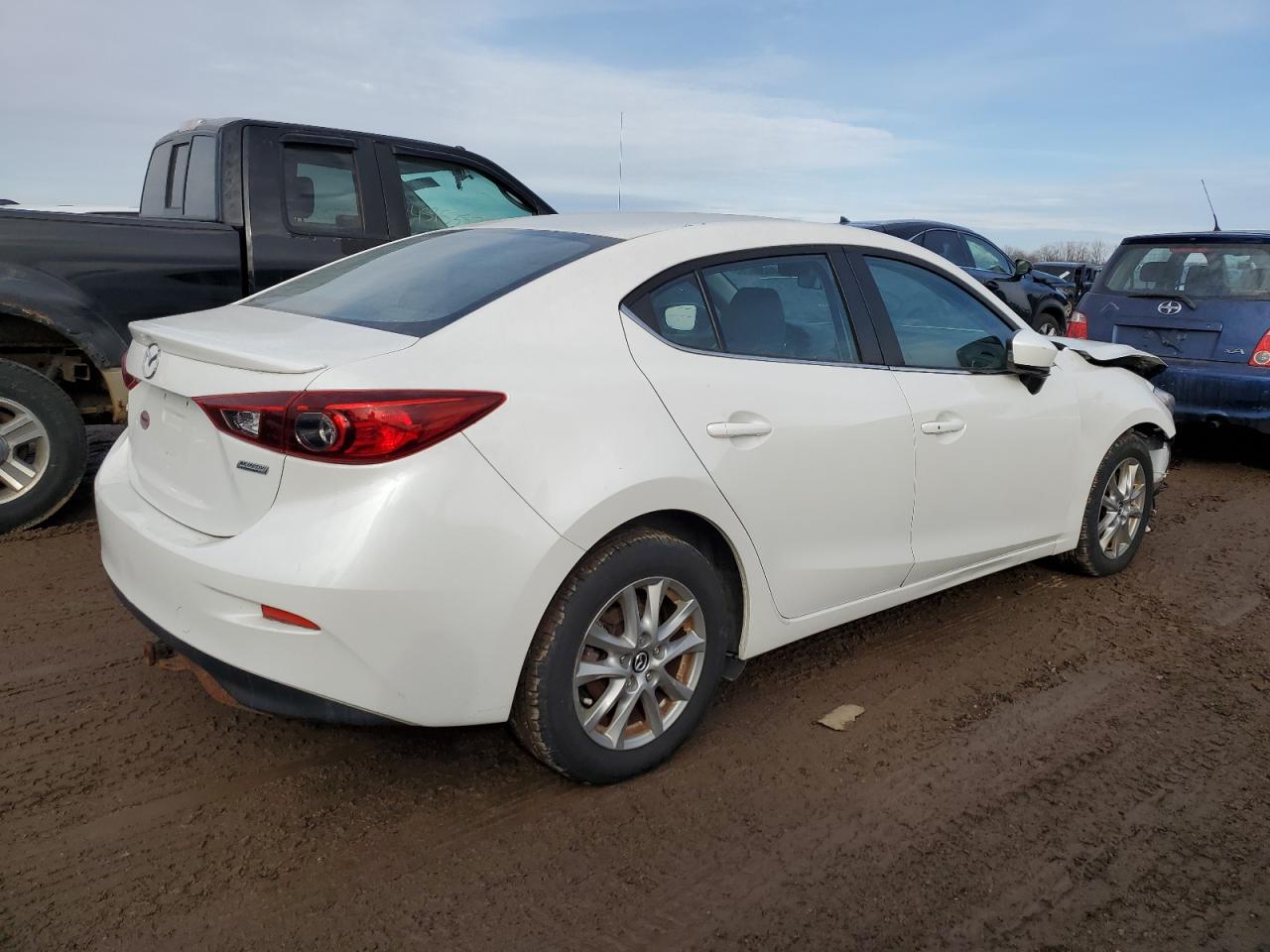 2014 Mazda 3 - Image 3