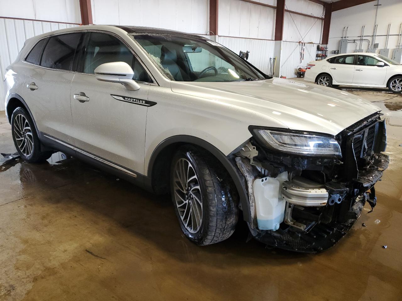 2019 Lincoln Nautilus - Image 4