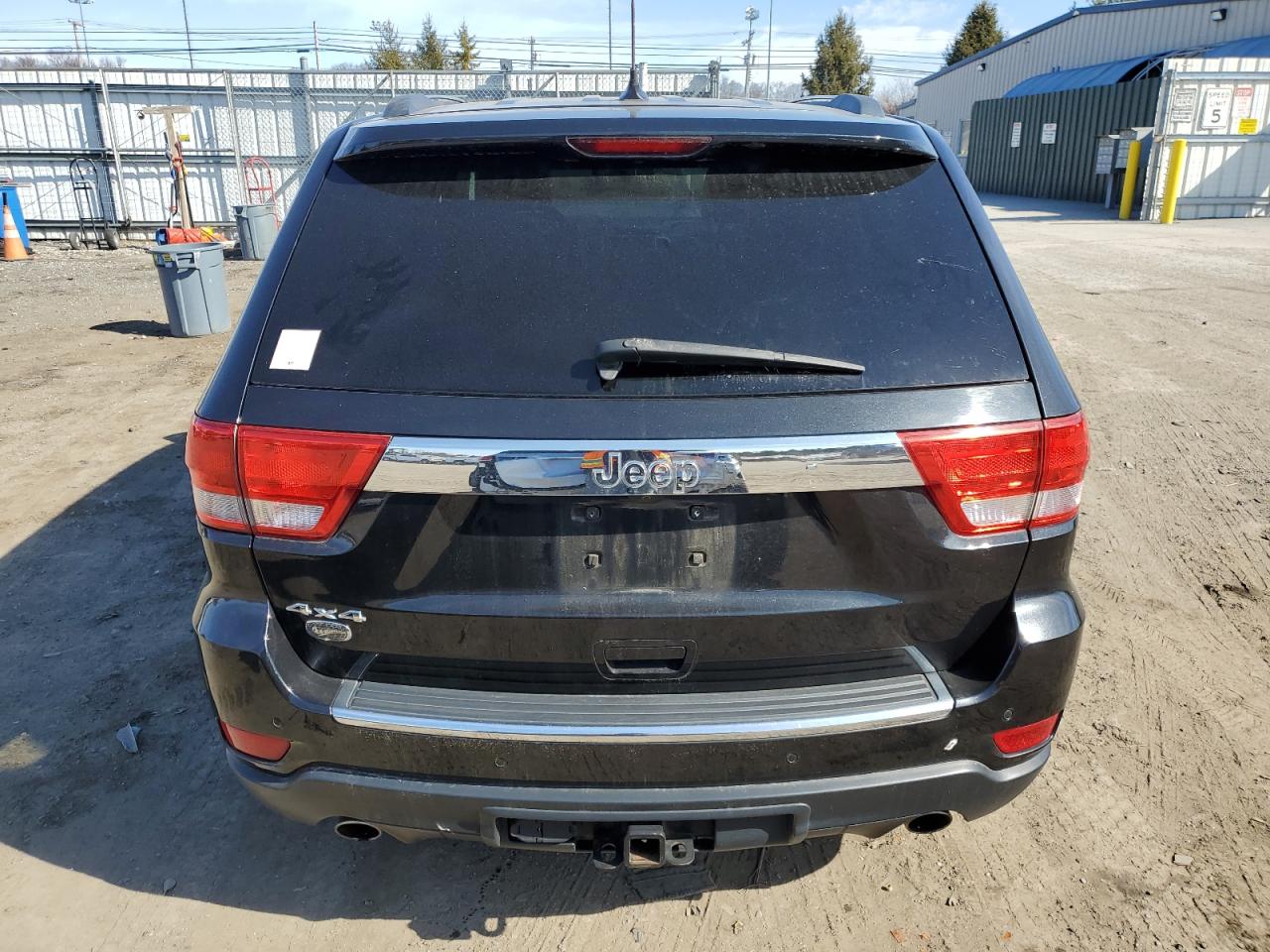 2012 Jeep Grand Cherokee - Image 6