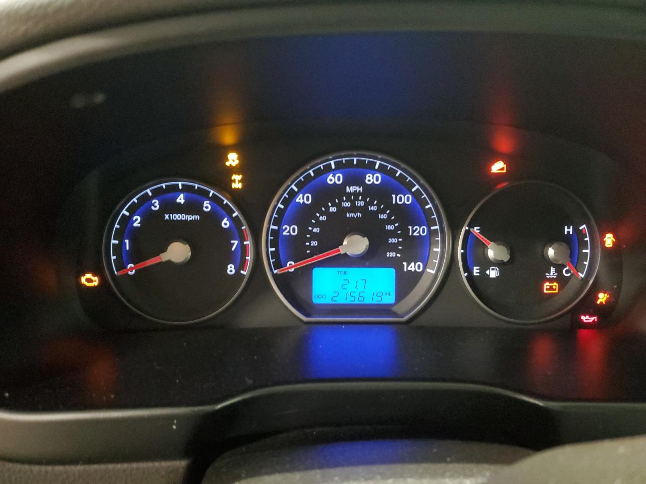 2012 Hyundai Santa Fe - Image 9