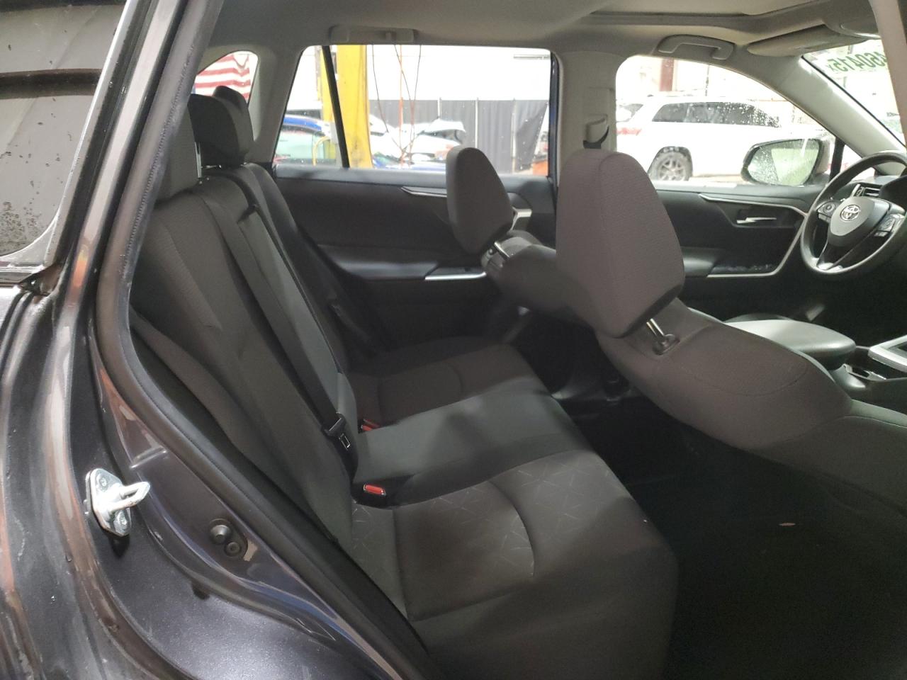 JTMP1RFV1KJ020693 TOYOTA RAV4 2019