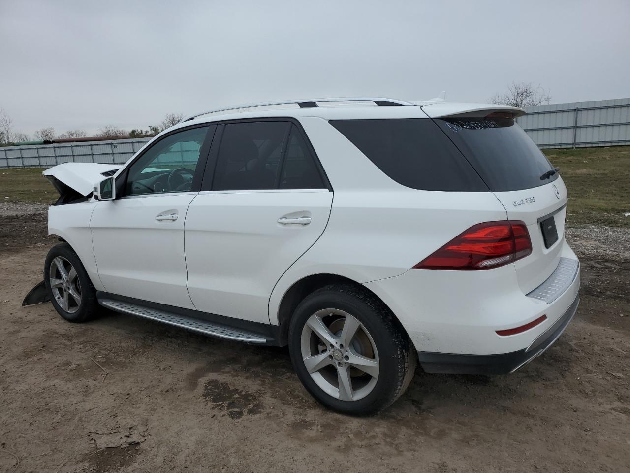 2016 Mercedes-Benz GLE - Image 2