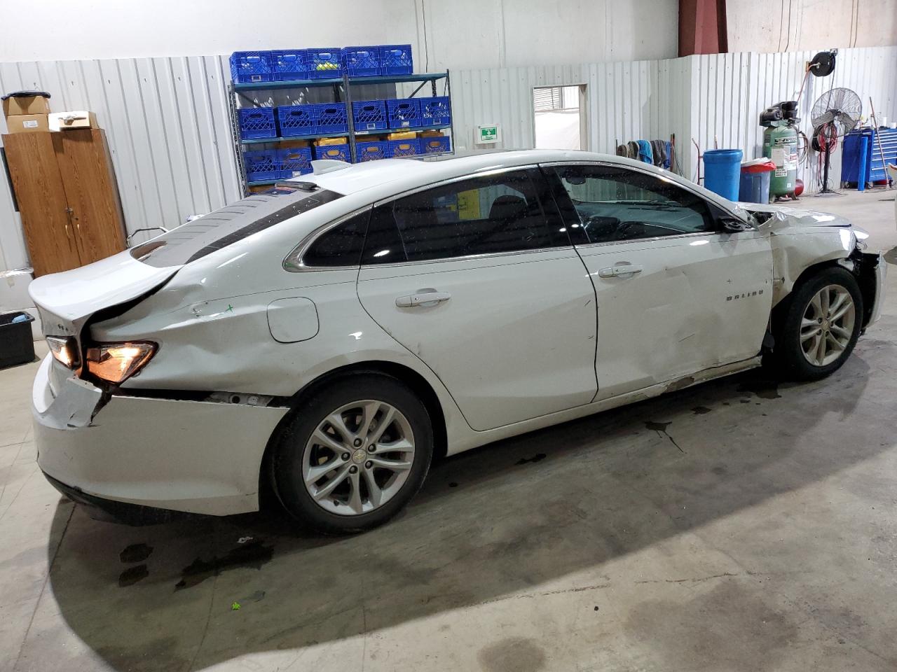 2018 Chevrolet Malibu - Image 3