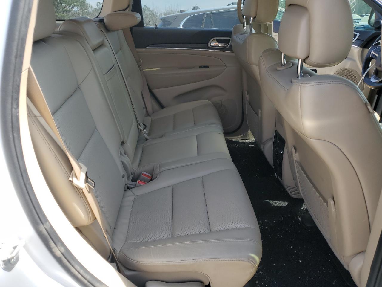 2021 Jeep Grand Cherokee - Image 12