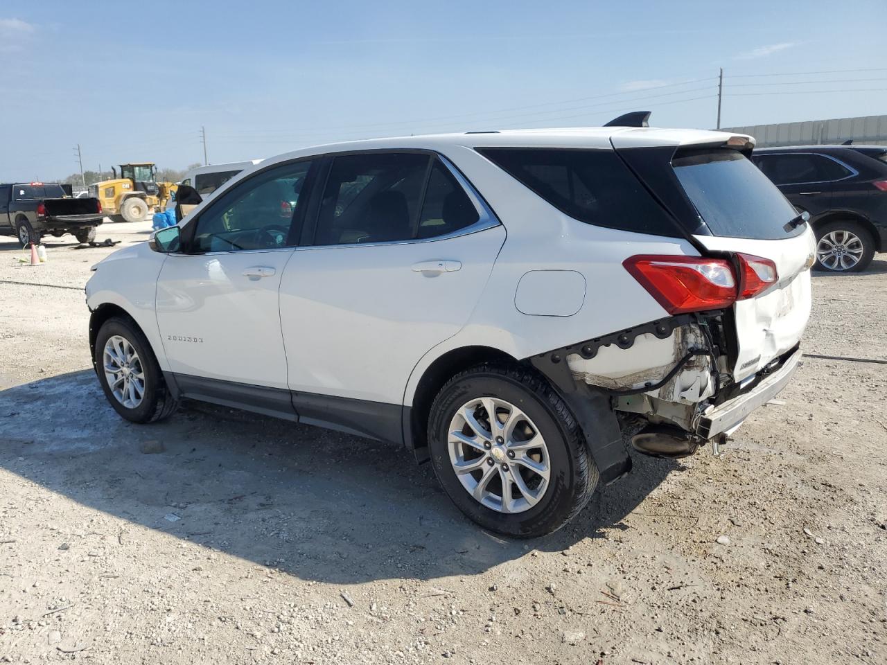 2018 Chevrolet Equinox - Image 2