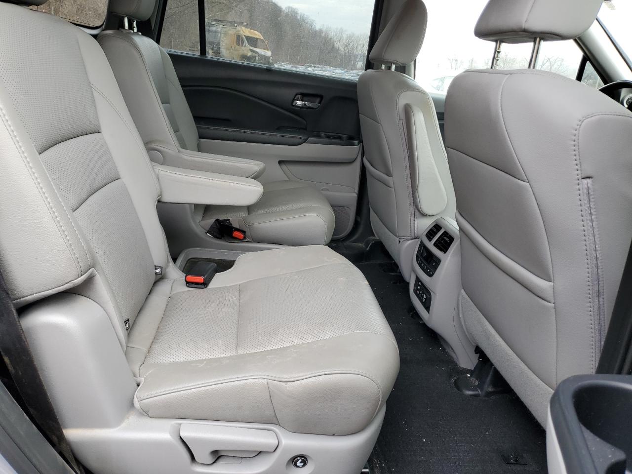 5FNYF6H04HB024257 HONDA PILOT 2017