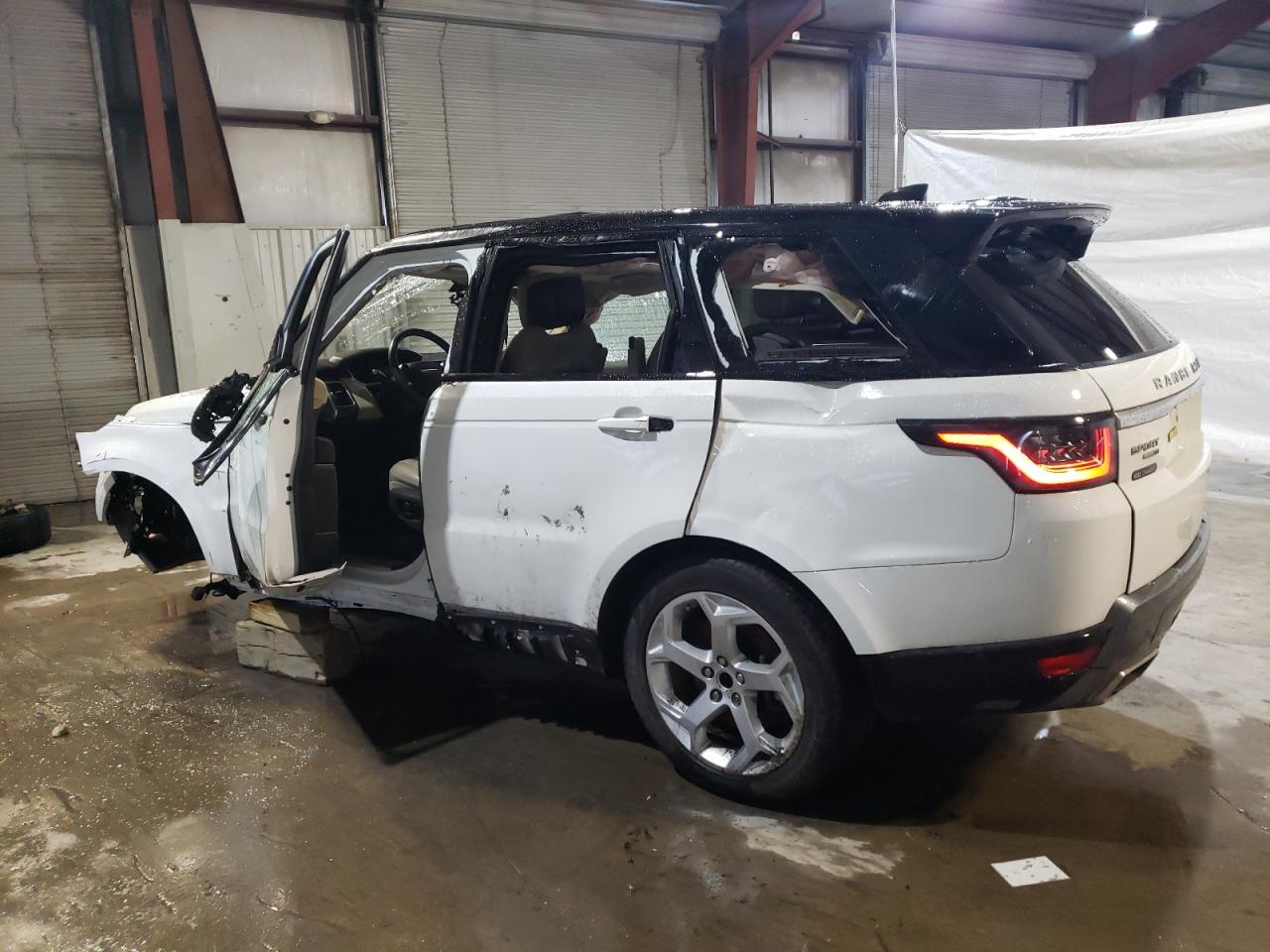 2018 Land Rover Range Rover - Image 2