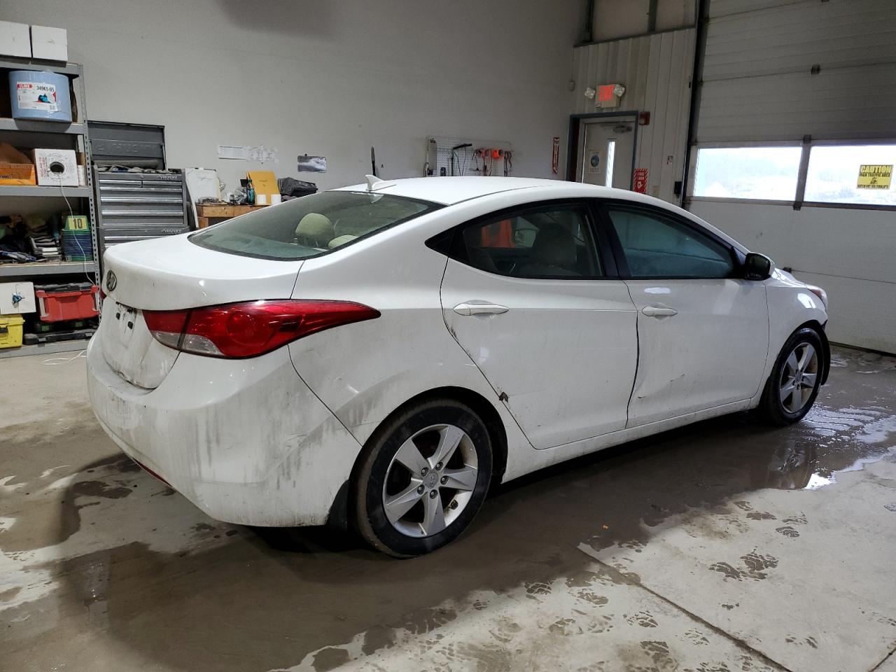 2013 Hyundai Elantra - Image 3