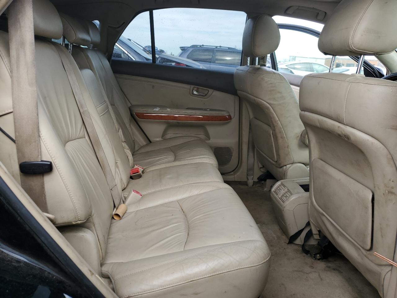 2004 Lexus RX - Image 11