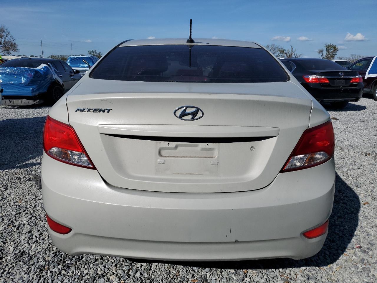 2016 Hyundai Accent - Image 6