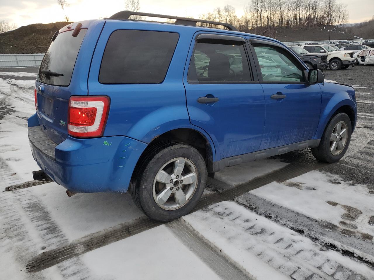 2011 Ford Escape - Image 3