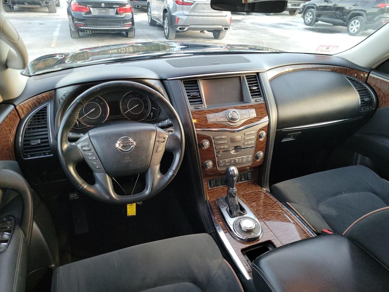2017 Nissan Armada - Image 9