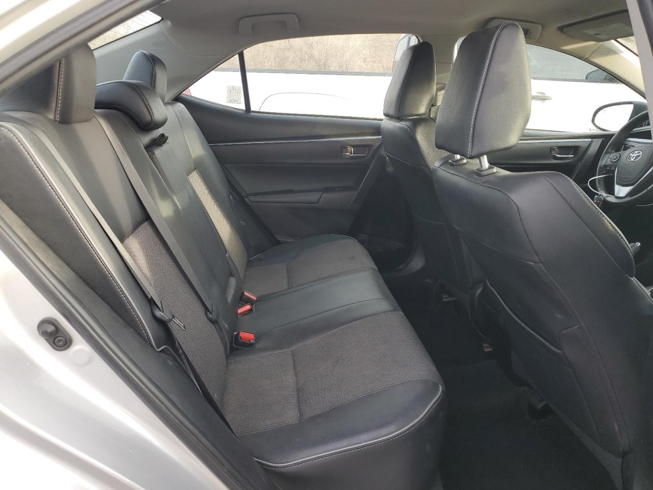2015 Toyota Corolla - Image 10