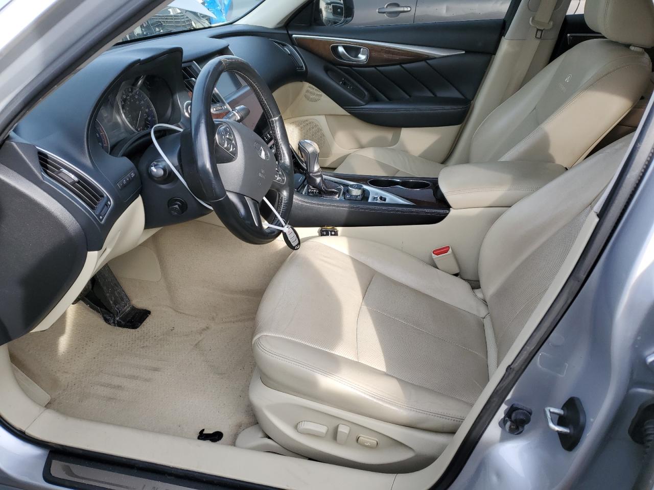 2014 Infiniti Q50 - Image 7