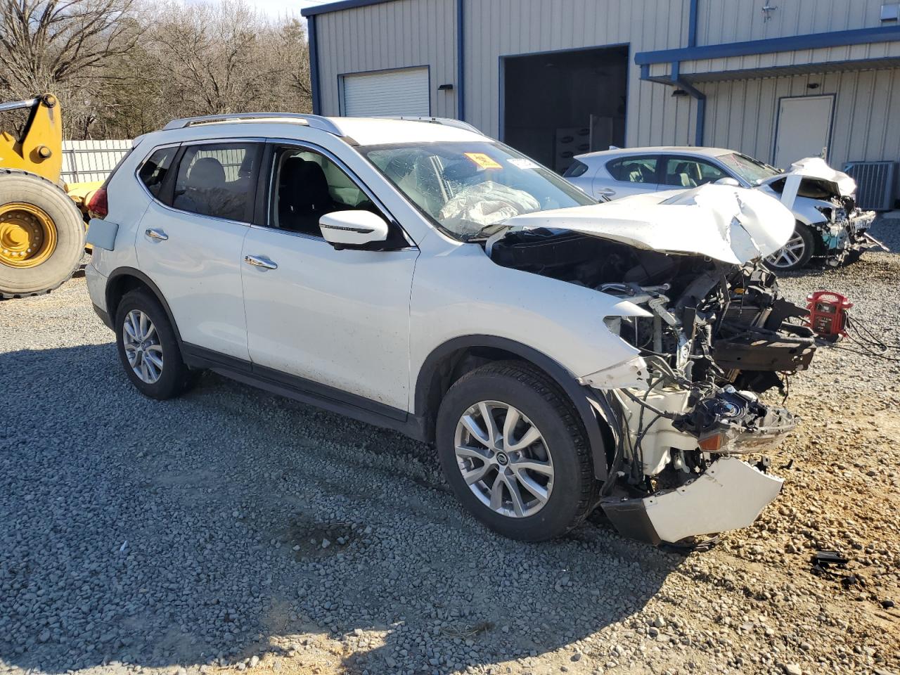 KNMAT2MV6HP566776 NISSAN ROGUE 2017