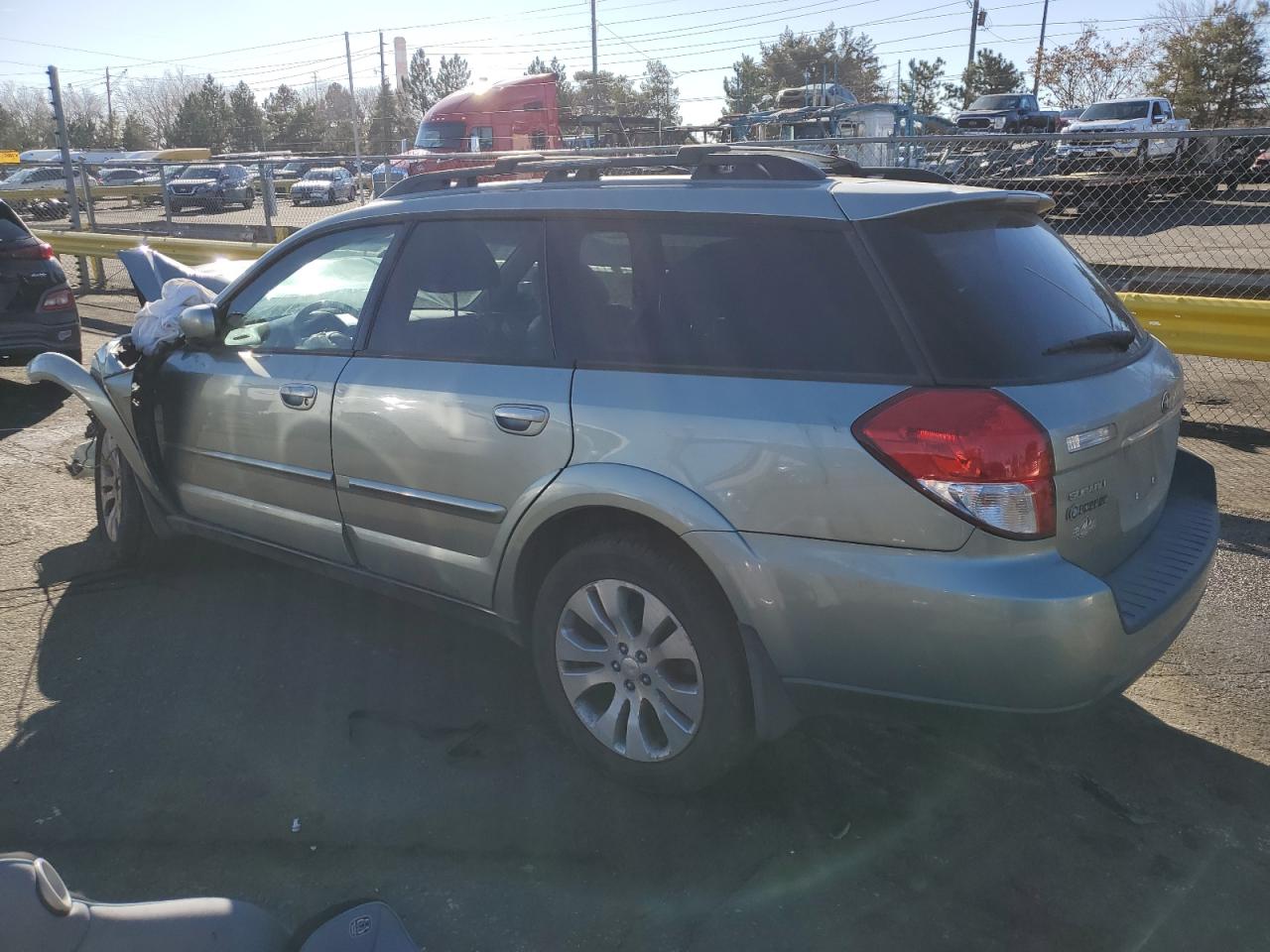 2009 Subaru Outback - Image 2
