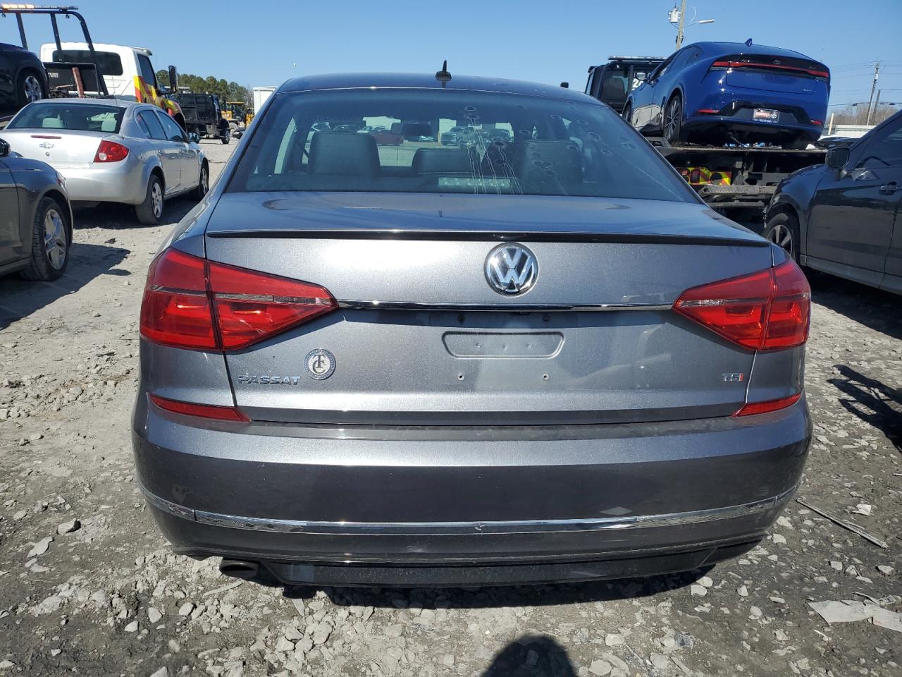2016 Volkswagen Passat - Image 6