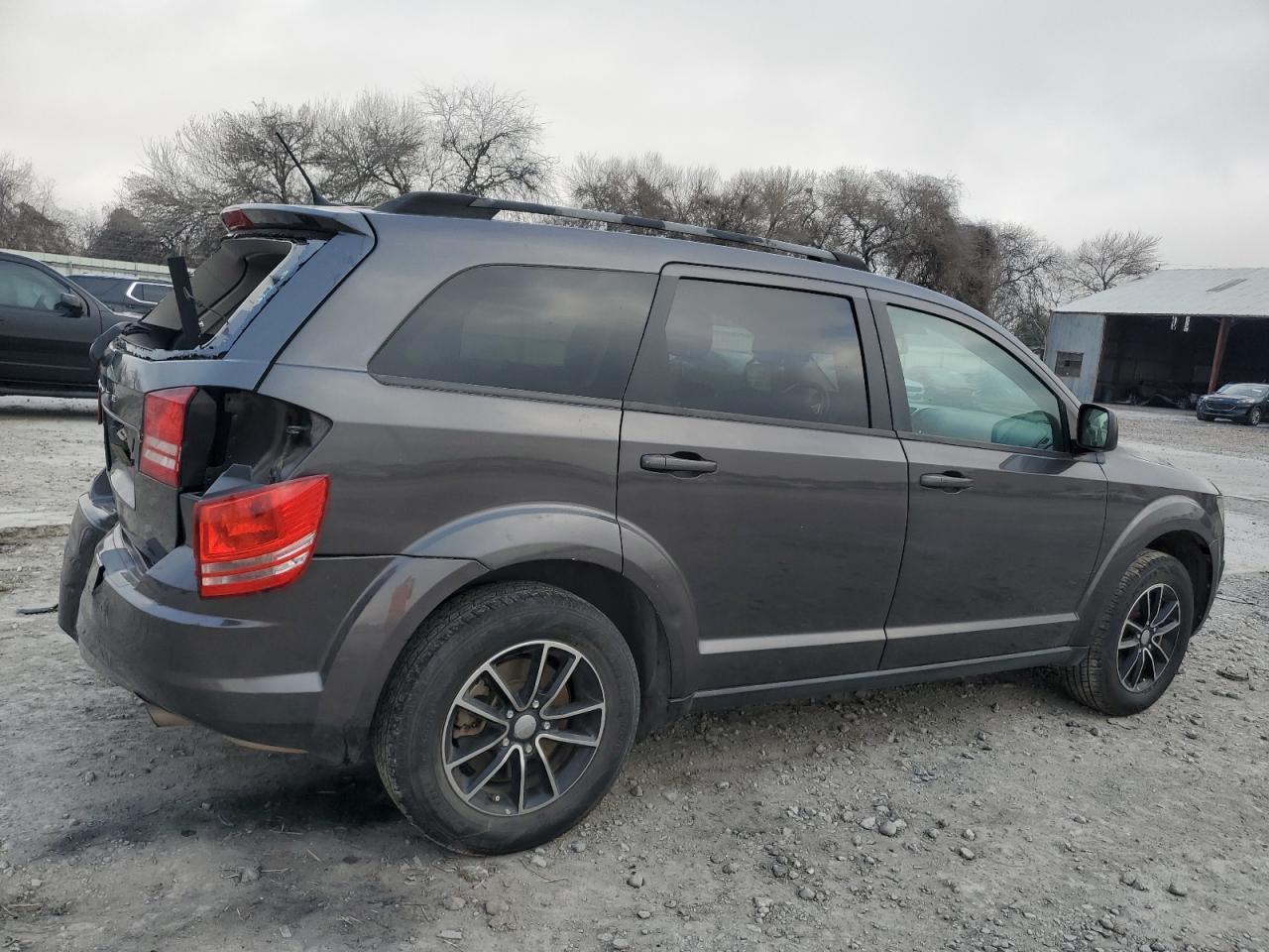 2017 Dodge Journey - Image 3