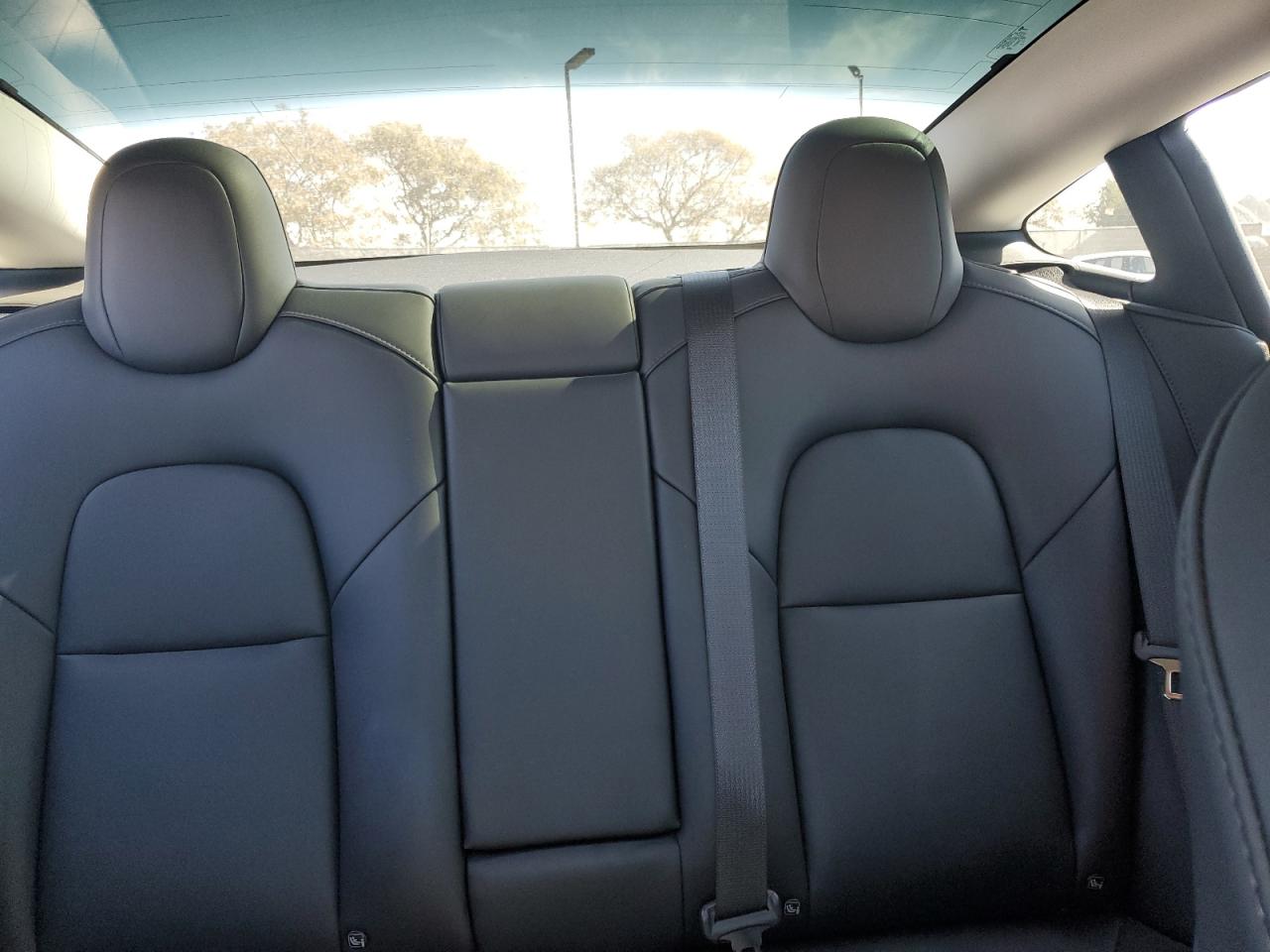 5YJ3E1EA2PF585813 TESLA MODEL 3 2023