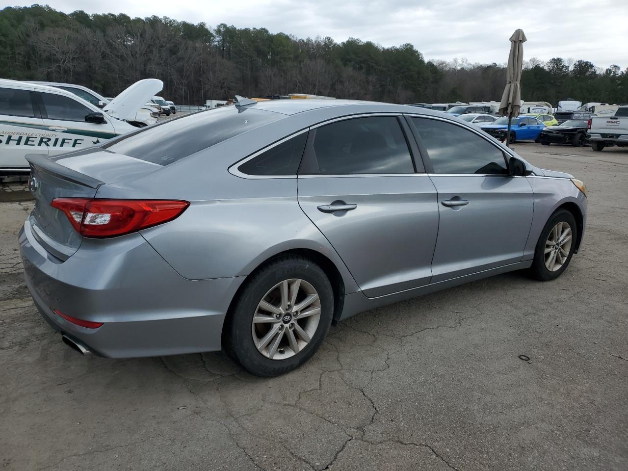 2015 Hyundai Sonata - Image 3