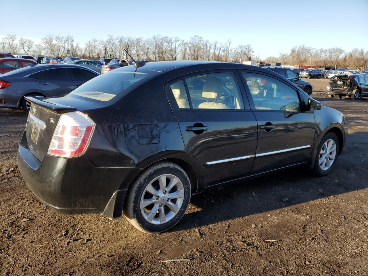 2012 Nissan Sentra - Image 3