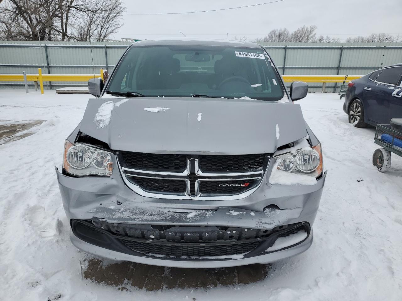 2016 Dodge Caravan - Image 5