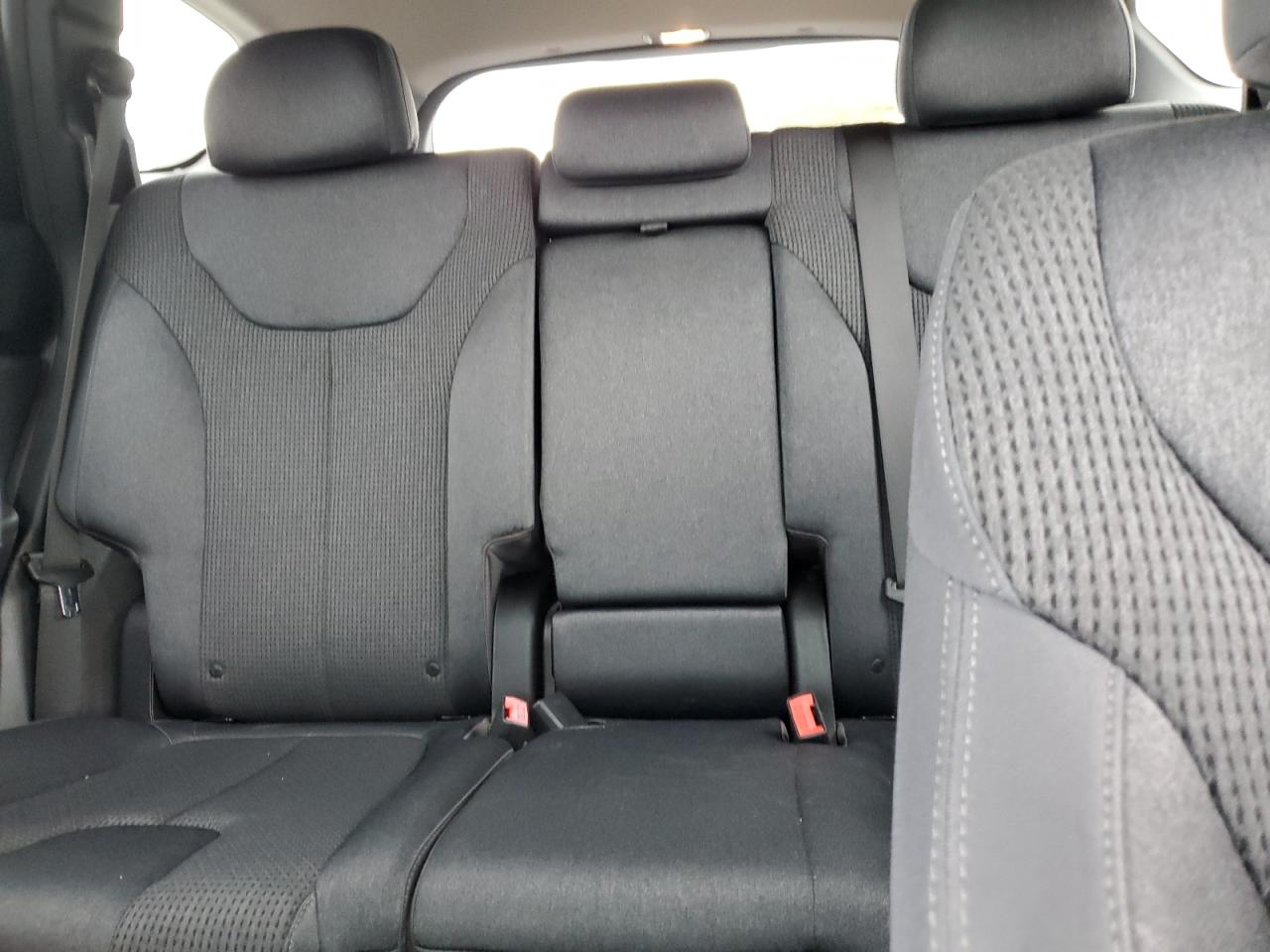 2019 Hyundai Santa Fe - Image 10