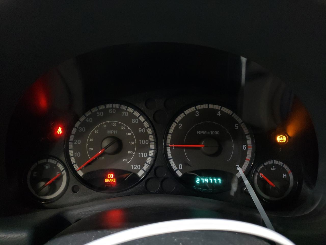 2005 Jeep Liberty (North America) - Image 9