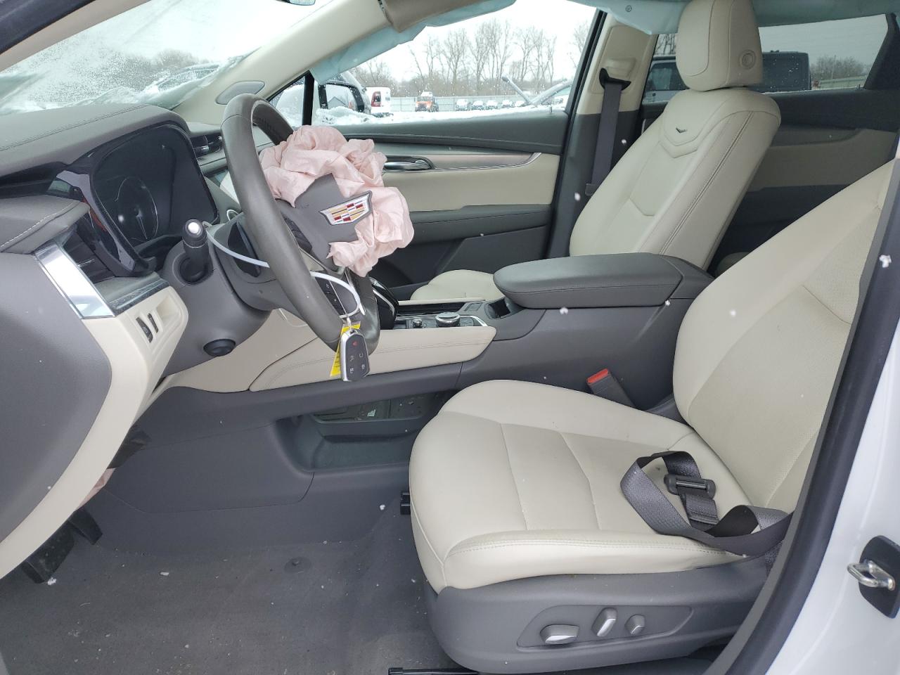 2021 Cadillac XT5 - Image 7