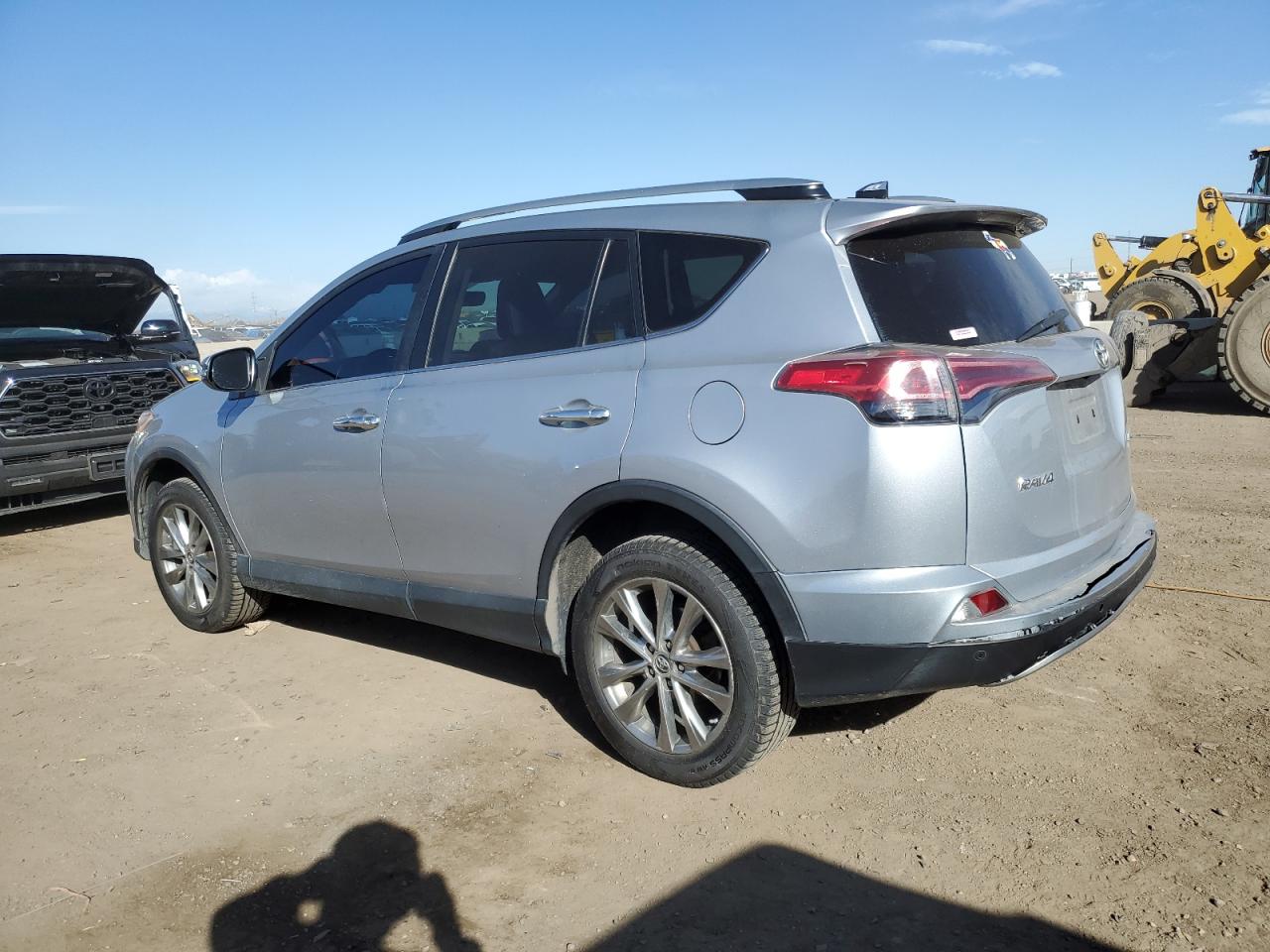 2T3DFREV3HW609714 TOYOTA RAV4 2017
