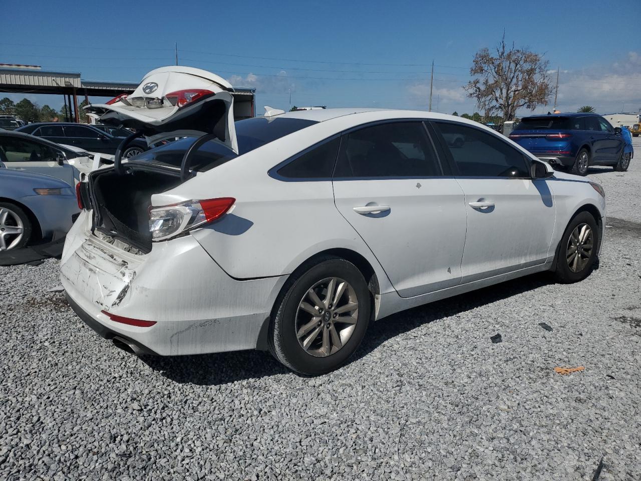 2015 Hyundai Sonata - Image 3