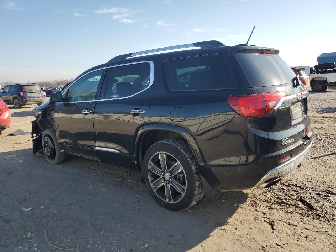 2019 GMC Acadia - Image 2