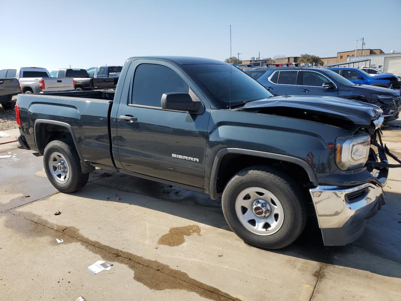 2018 GMC Sierra - Image 4