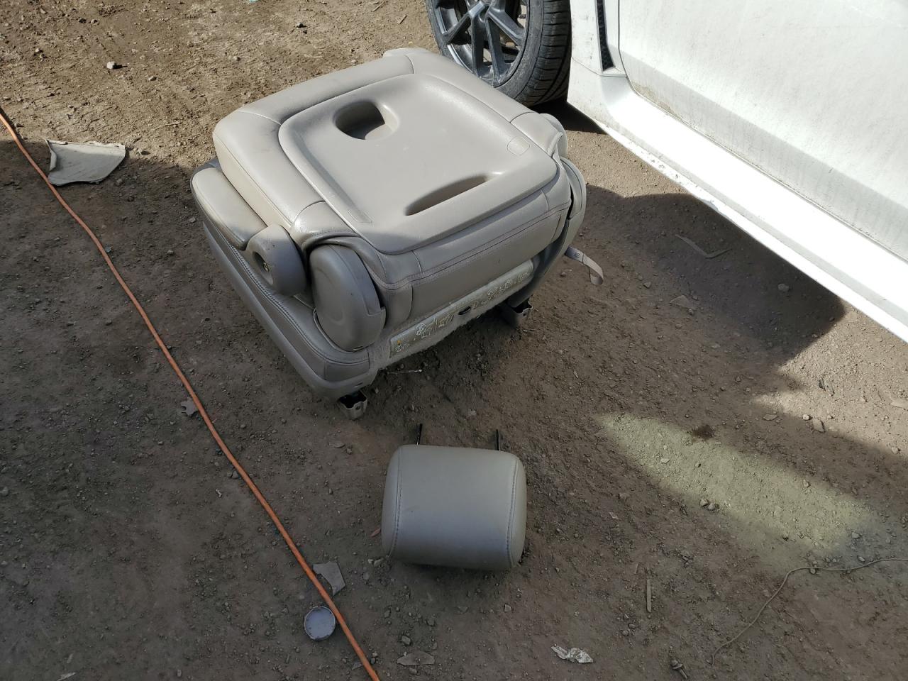 2004 Toyota Sienna - Image 13