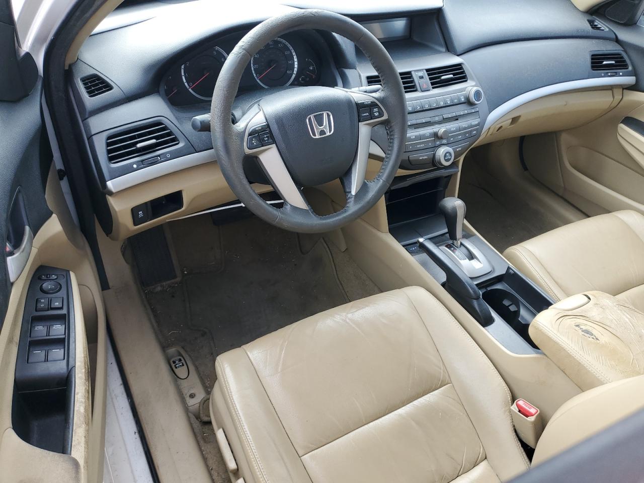 2012 Honda Accord - Image 8